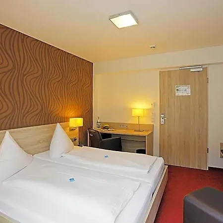 Lindenhof Hotel 3*