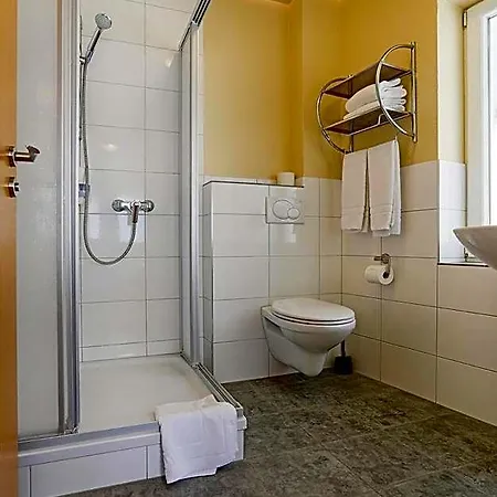 Hotel Lindenhof 3*
