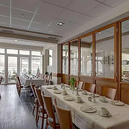 Hotel Lindenhof 3*